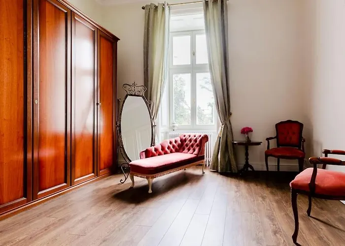 ホームステイ In A Luxury Designer Period In Old Town By Presidential Palace