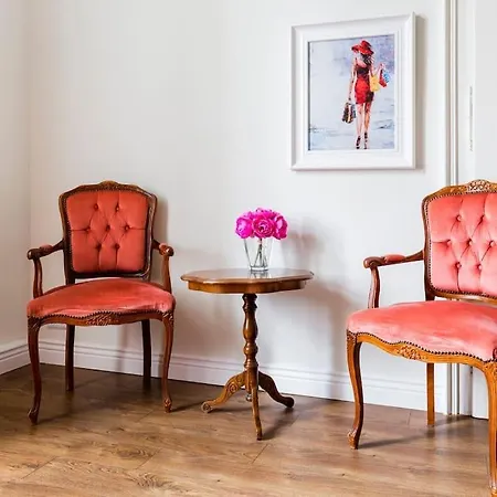 ホームステイ In A Luxury Designer Period In Old Town By Presidential Palace *