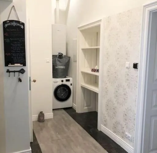 In A Luxury Designer Period In Old Town By Presidential Palace براتسيلافا